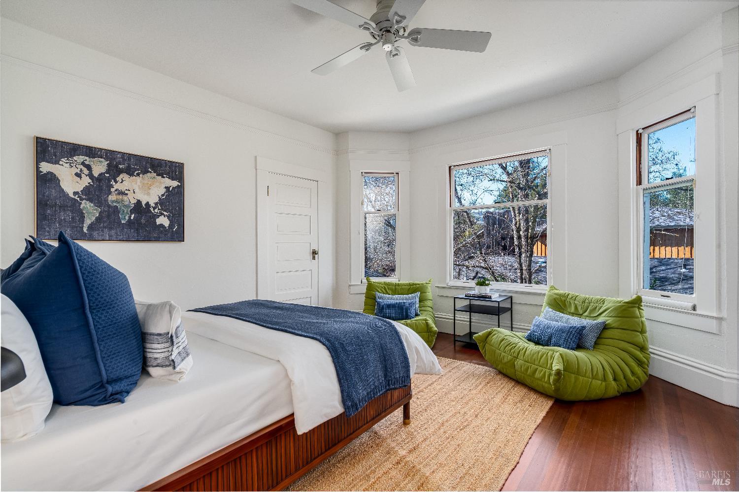 1651 Spring Mountain Road