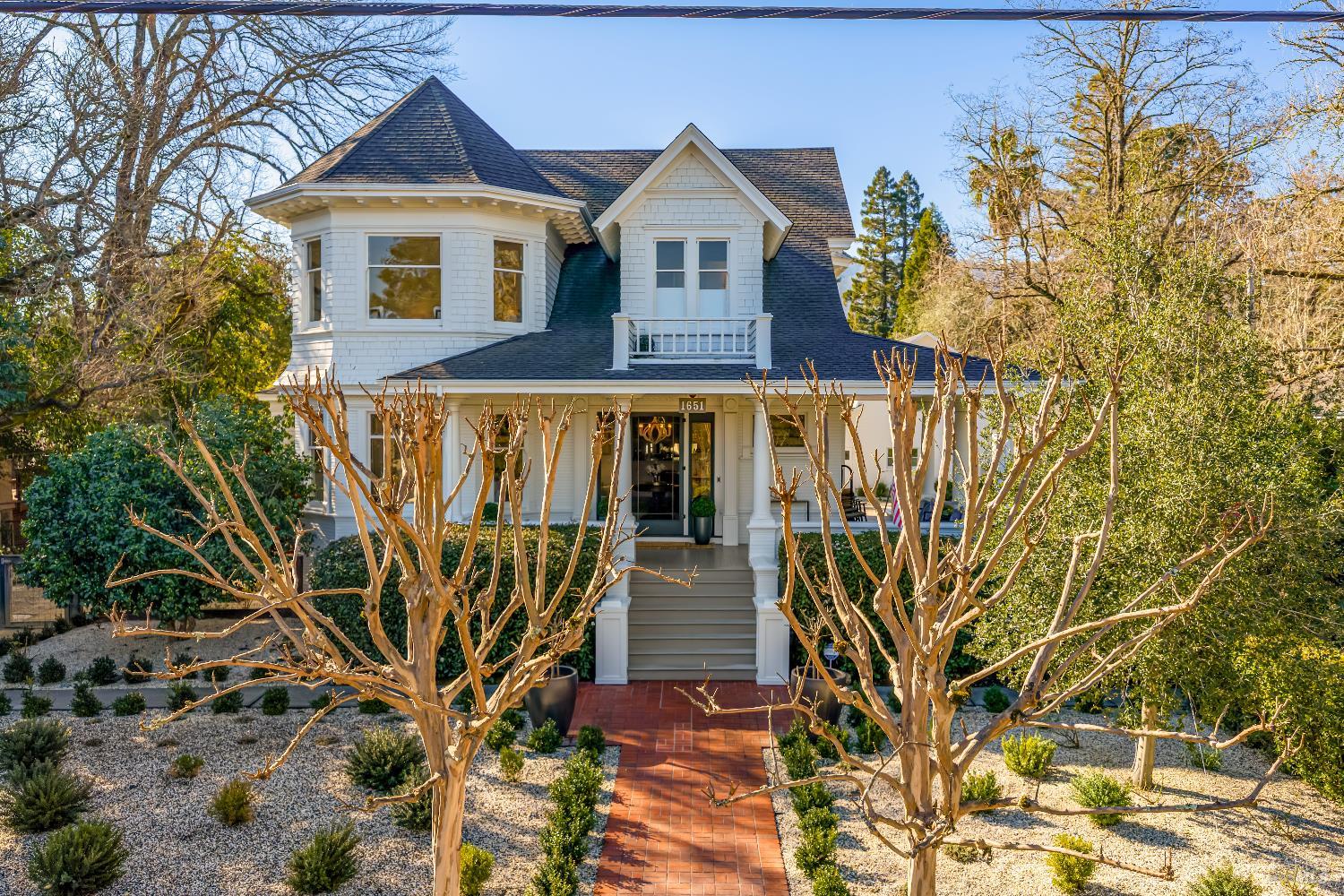 1651 Spring Mountain Road