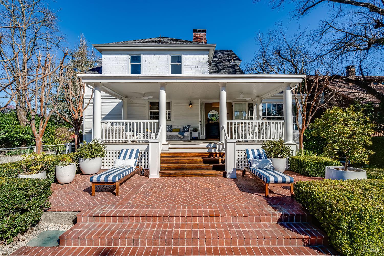 1651 Spring Mountain Road