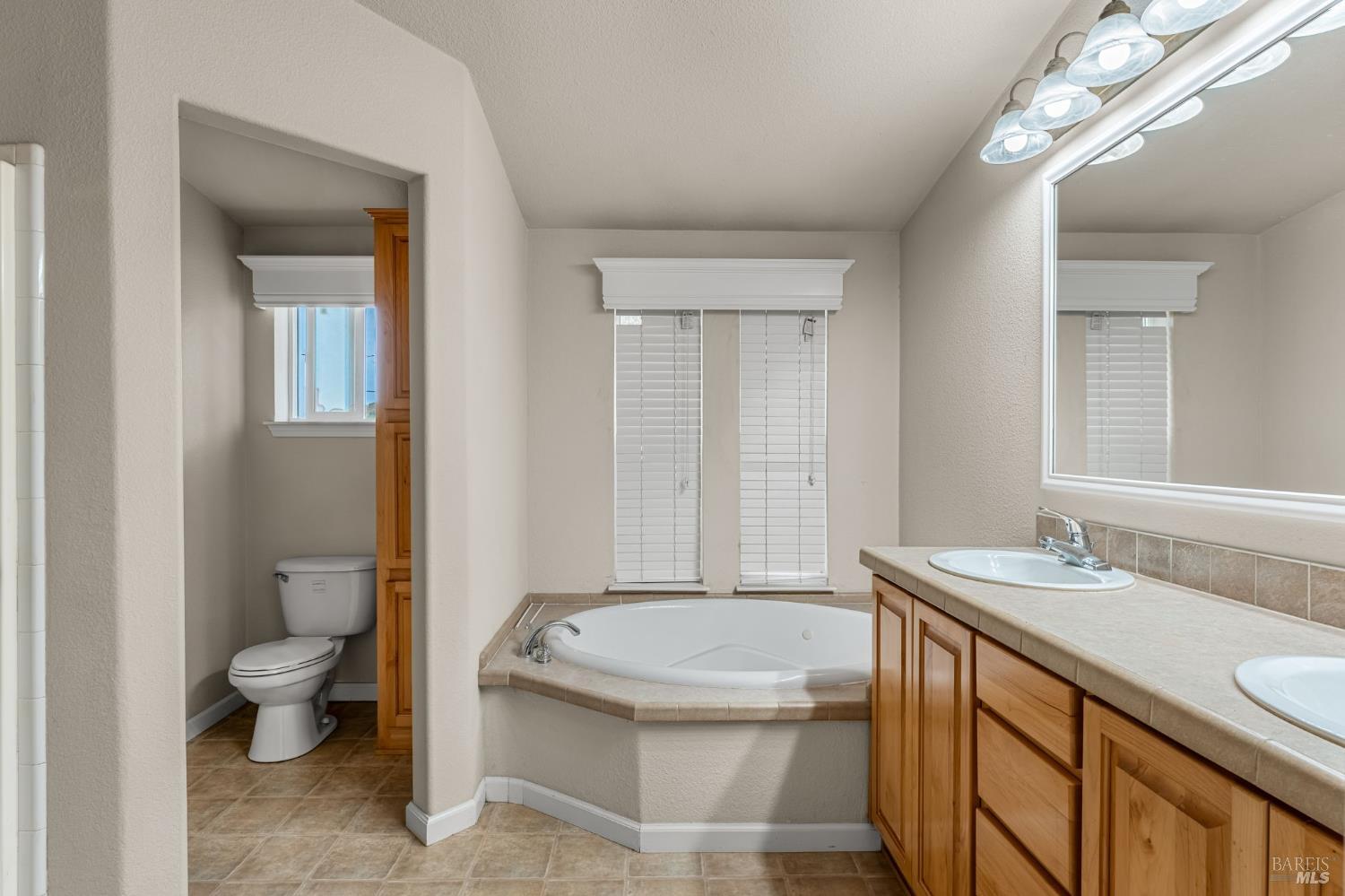 3106 Golden Gate Drive