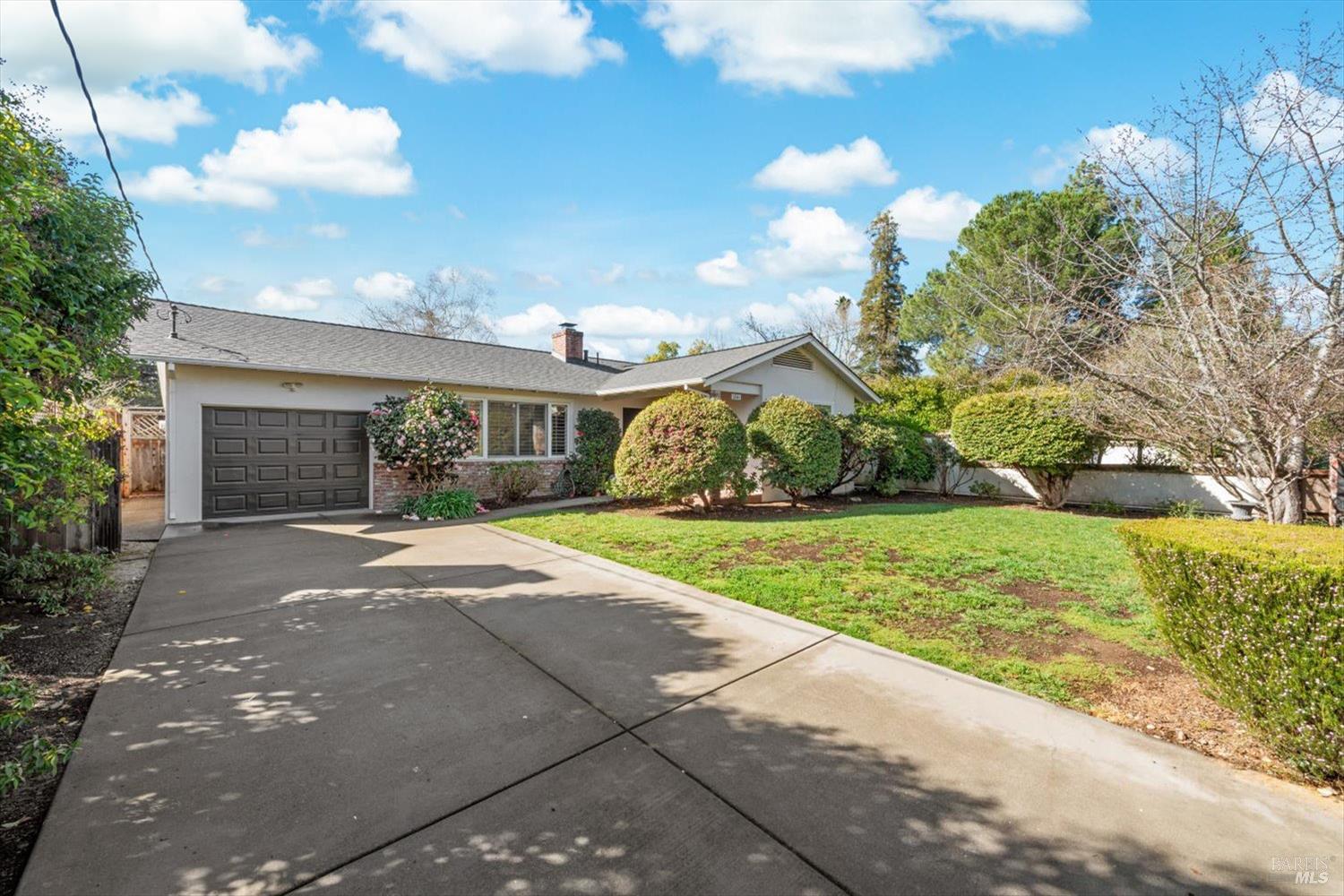 1841 Spring Mountain Road