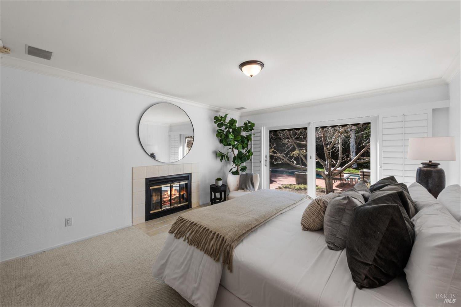 1841 Spring Mountain Road