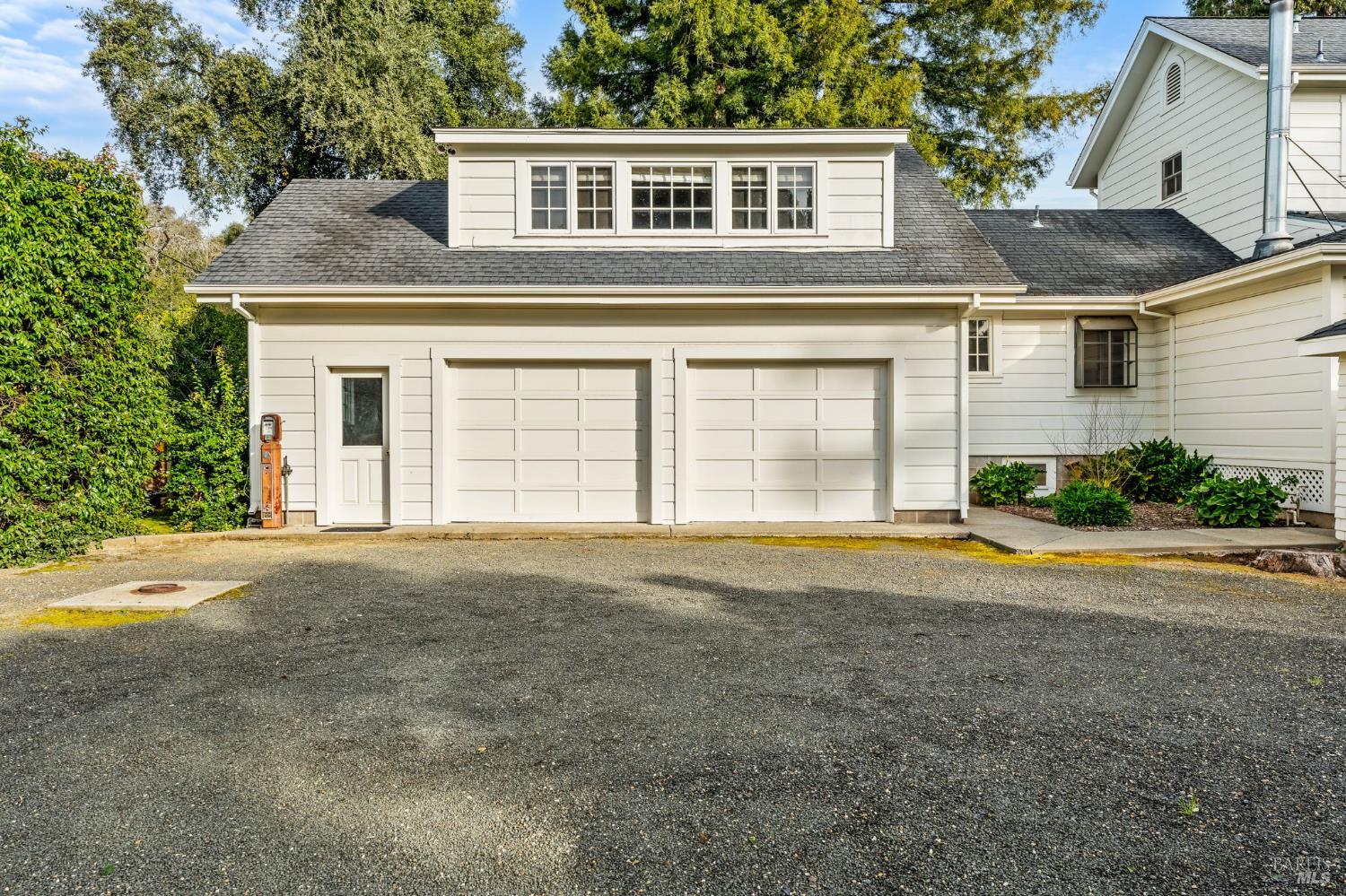 2850 Silverado Trail N