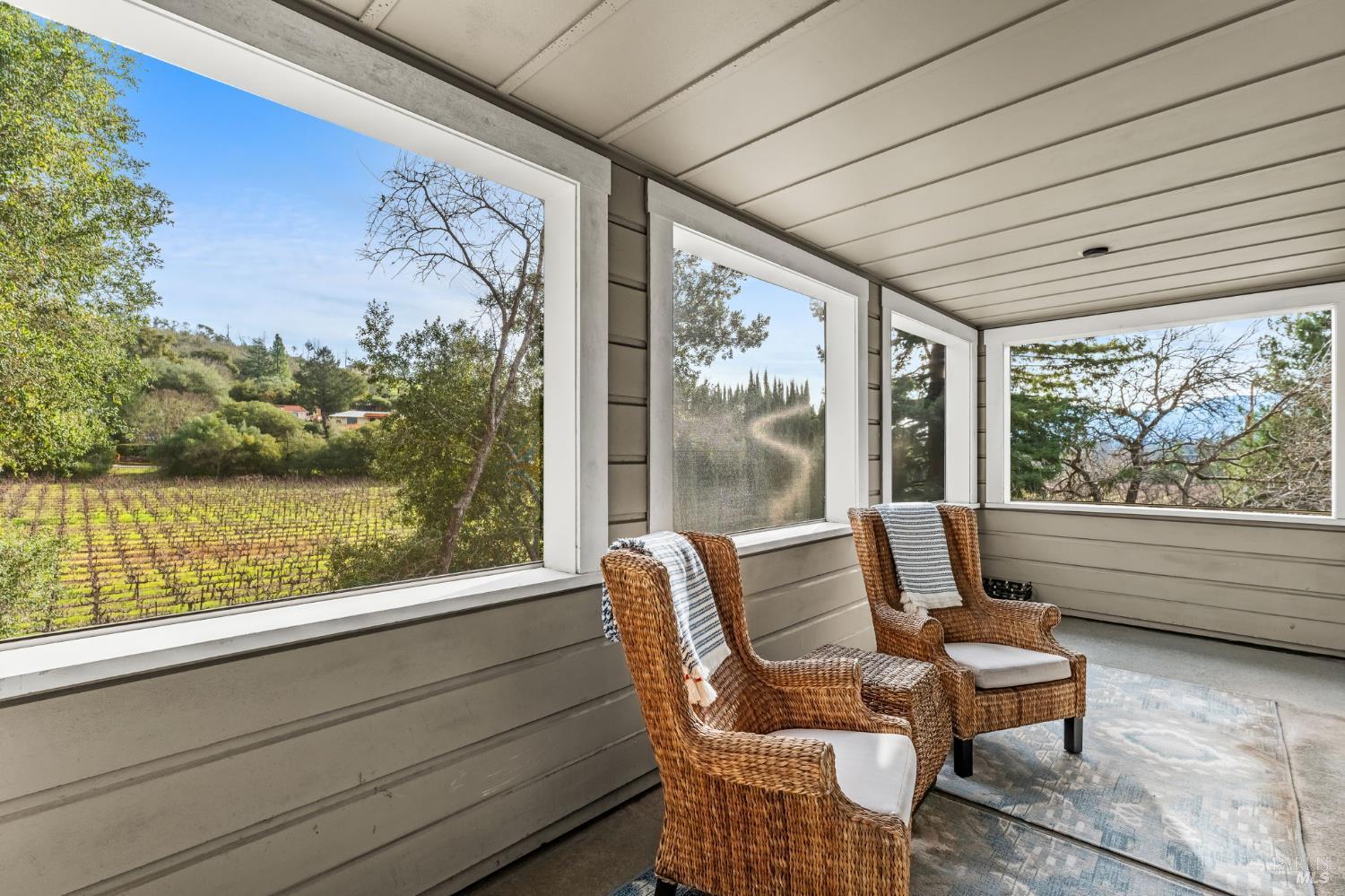 2850 Silverado Trail N