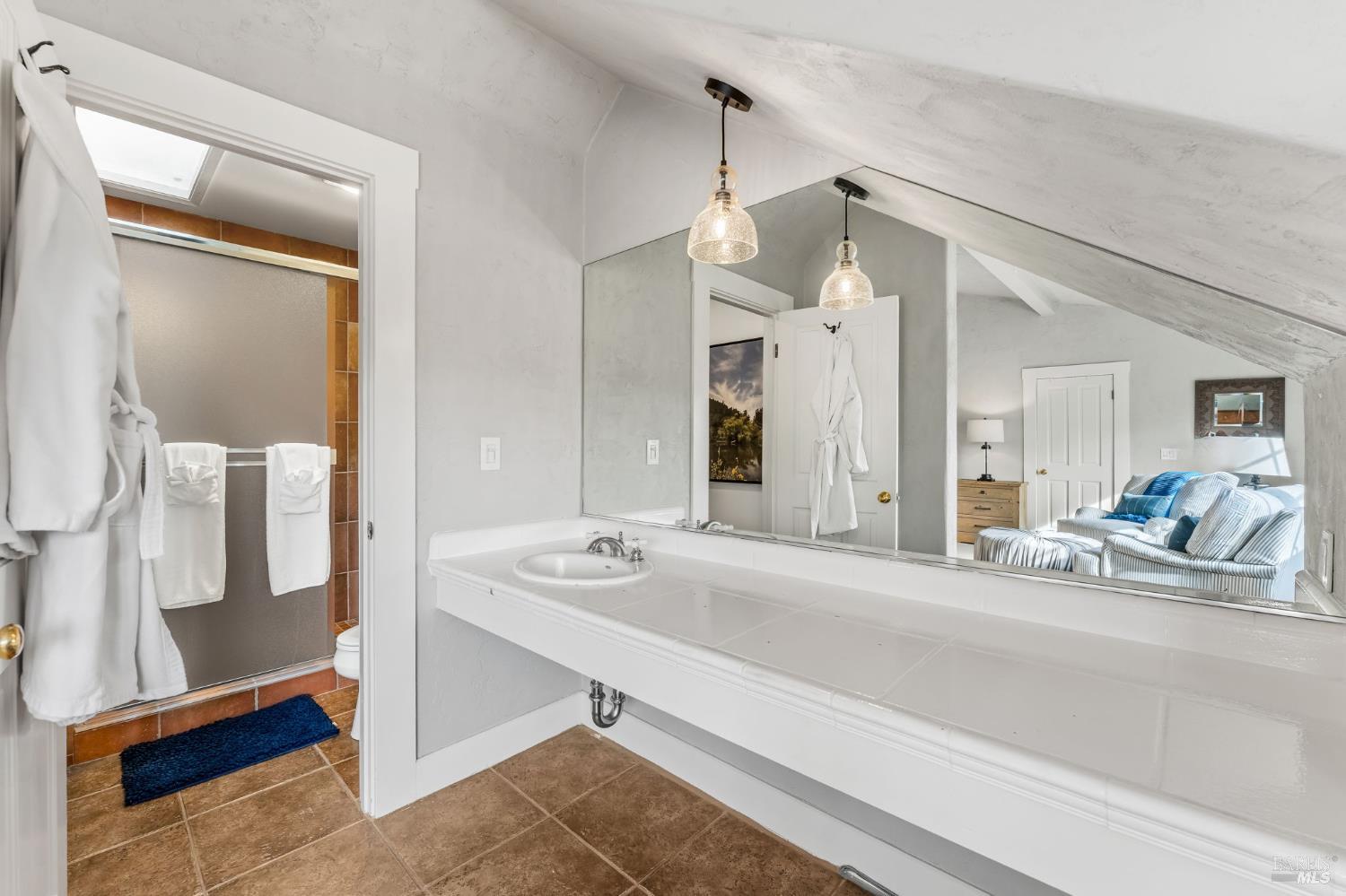 2850 Silverado Trail N