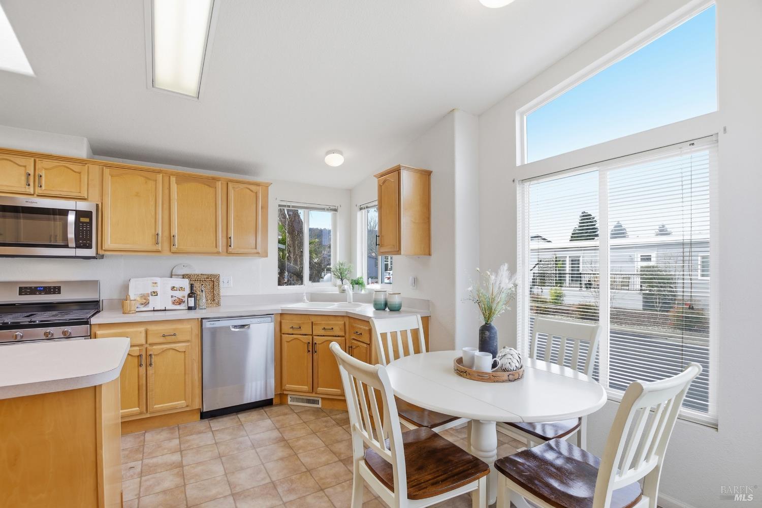 6468 Washington Street Unit: #16