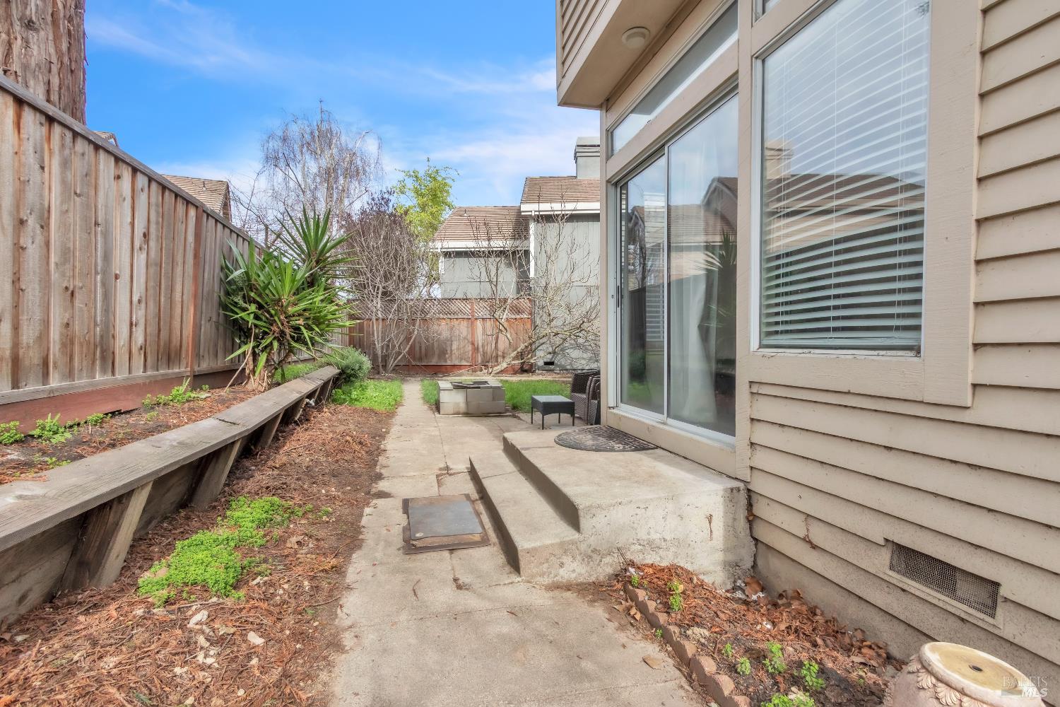 16 Arrowhead Court