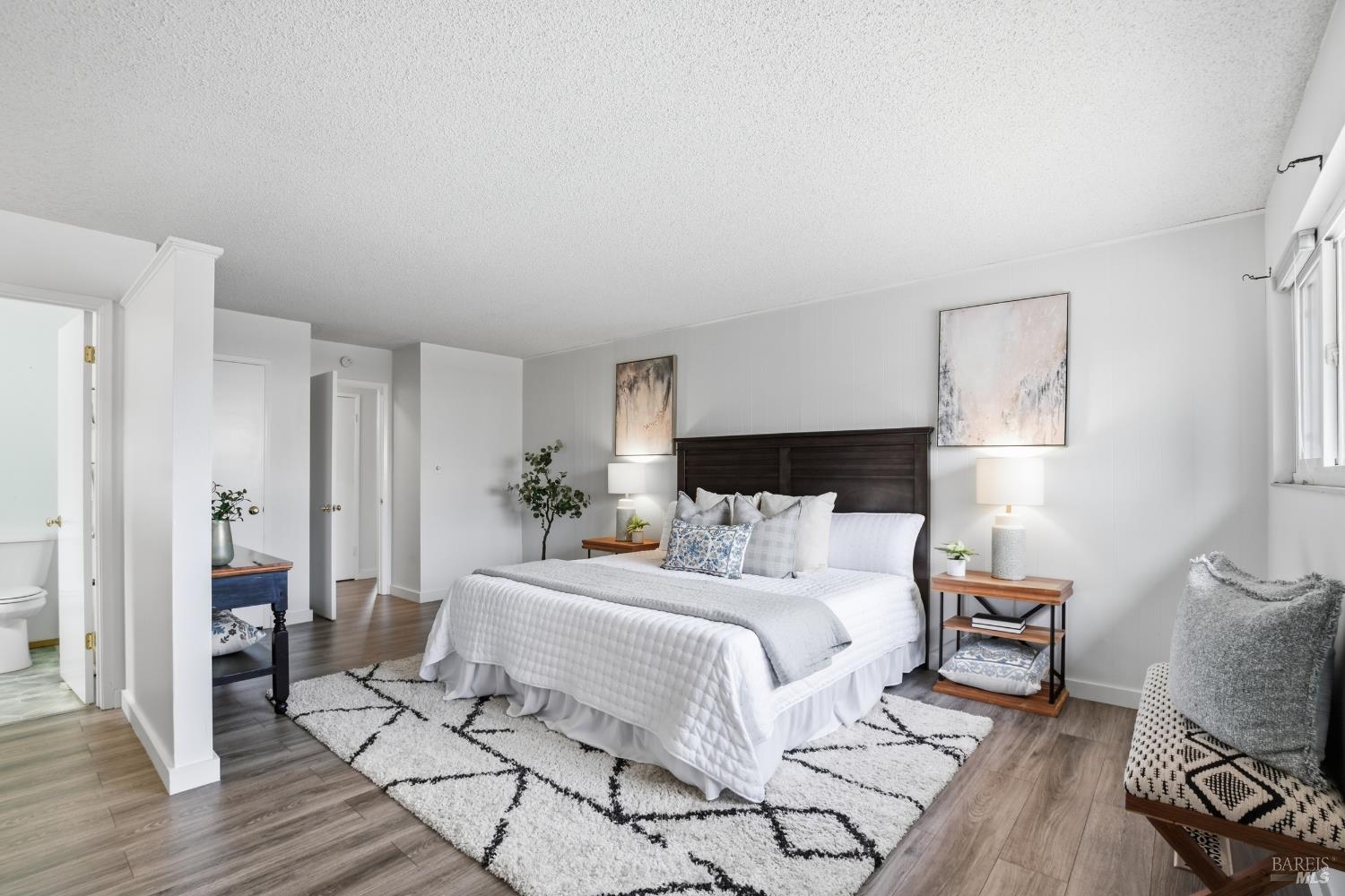 2034 S Terrace Drive