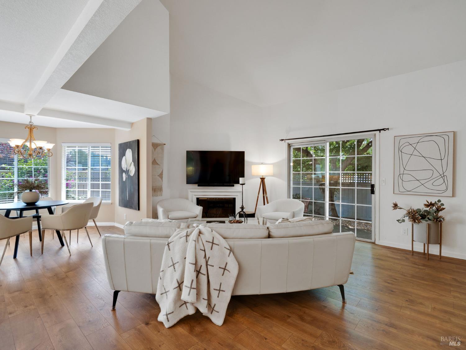 125 Valley Club Circle