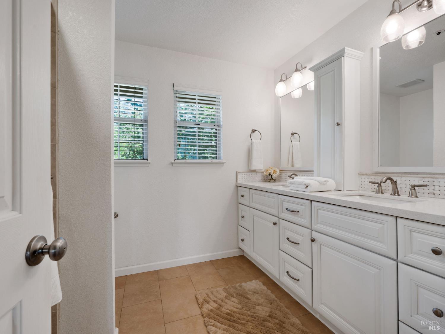 125 Valley Club Circle