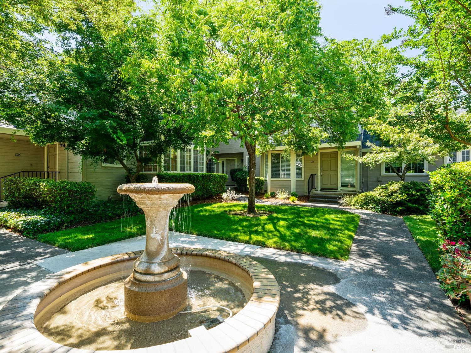 125 Valley Club Circle