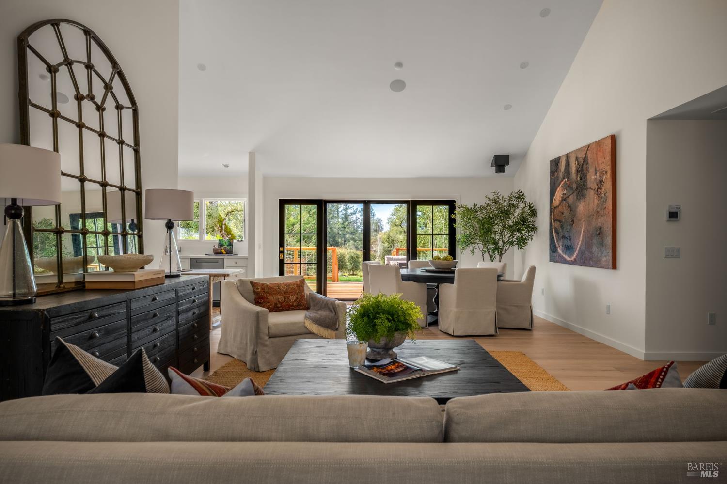 340 White Cottage Road S