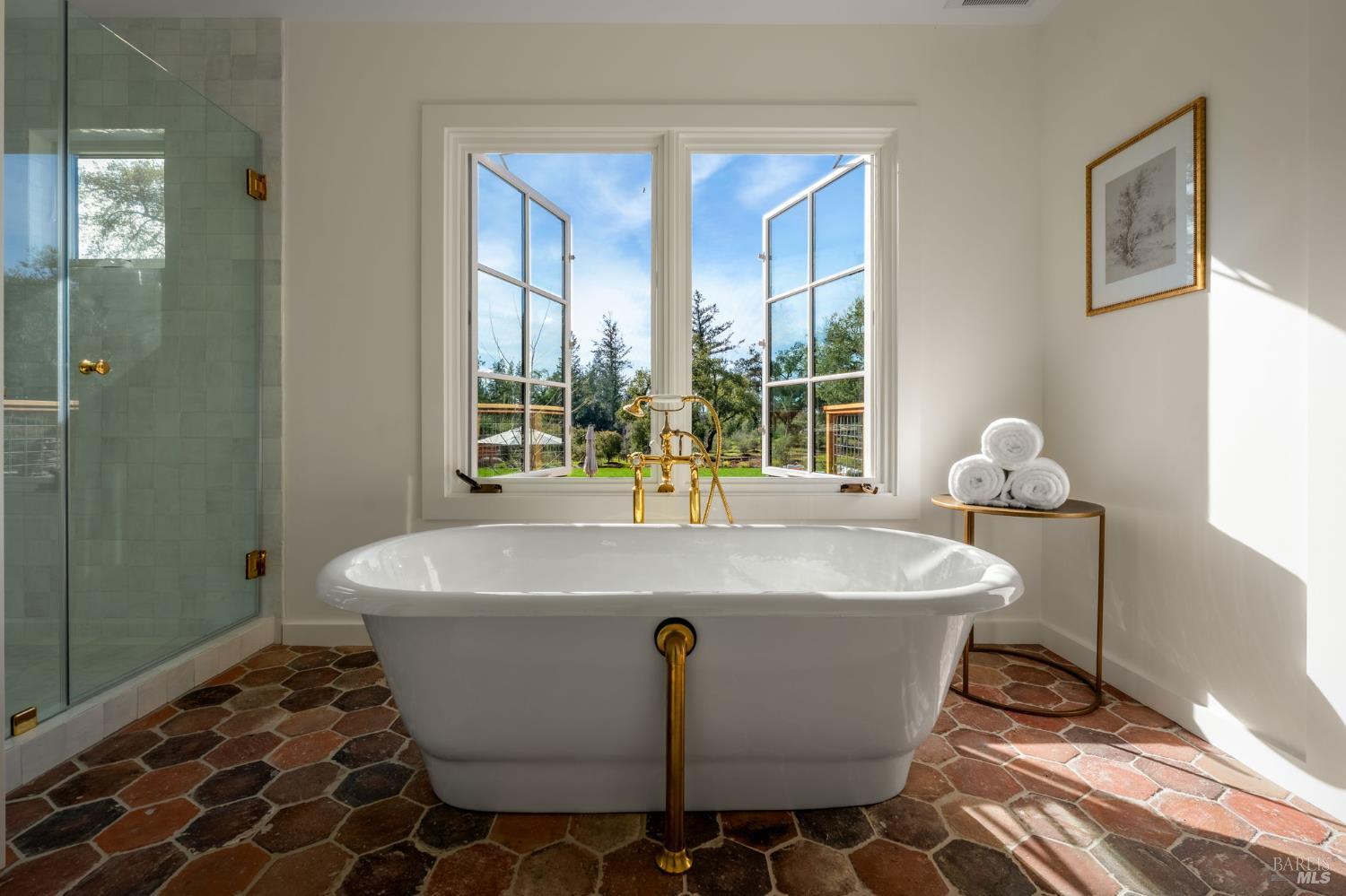 340 White Cottage Road S