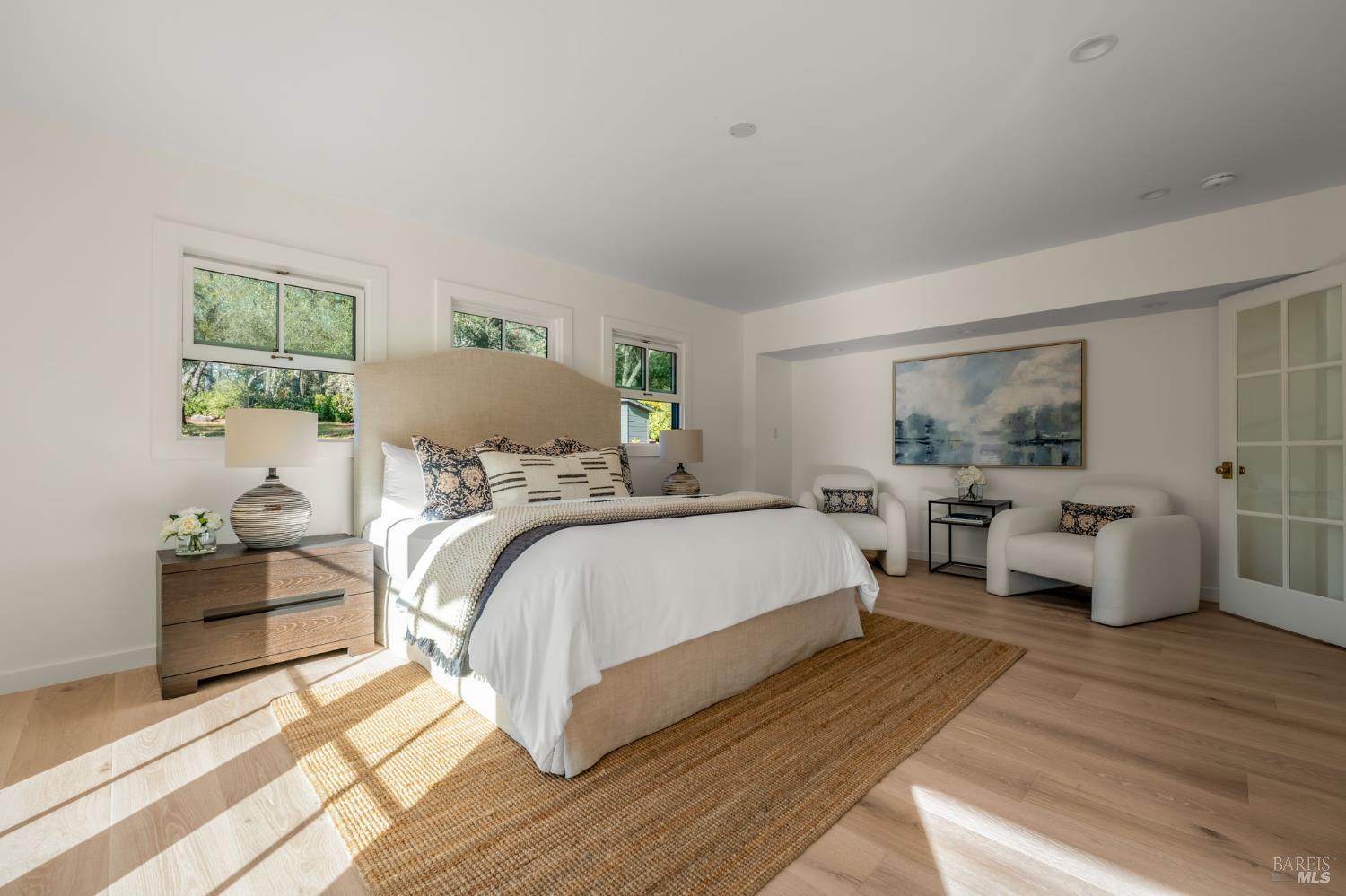 340 White Cottage Road S