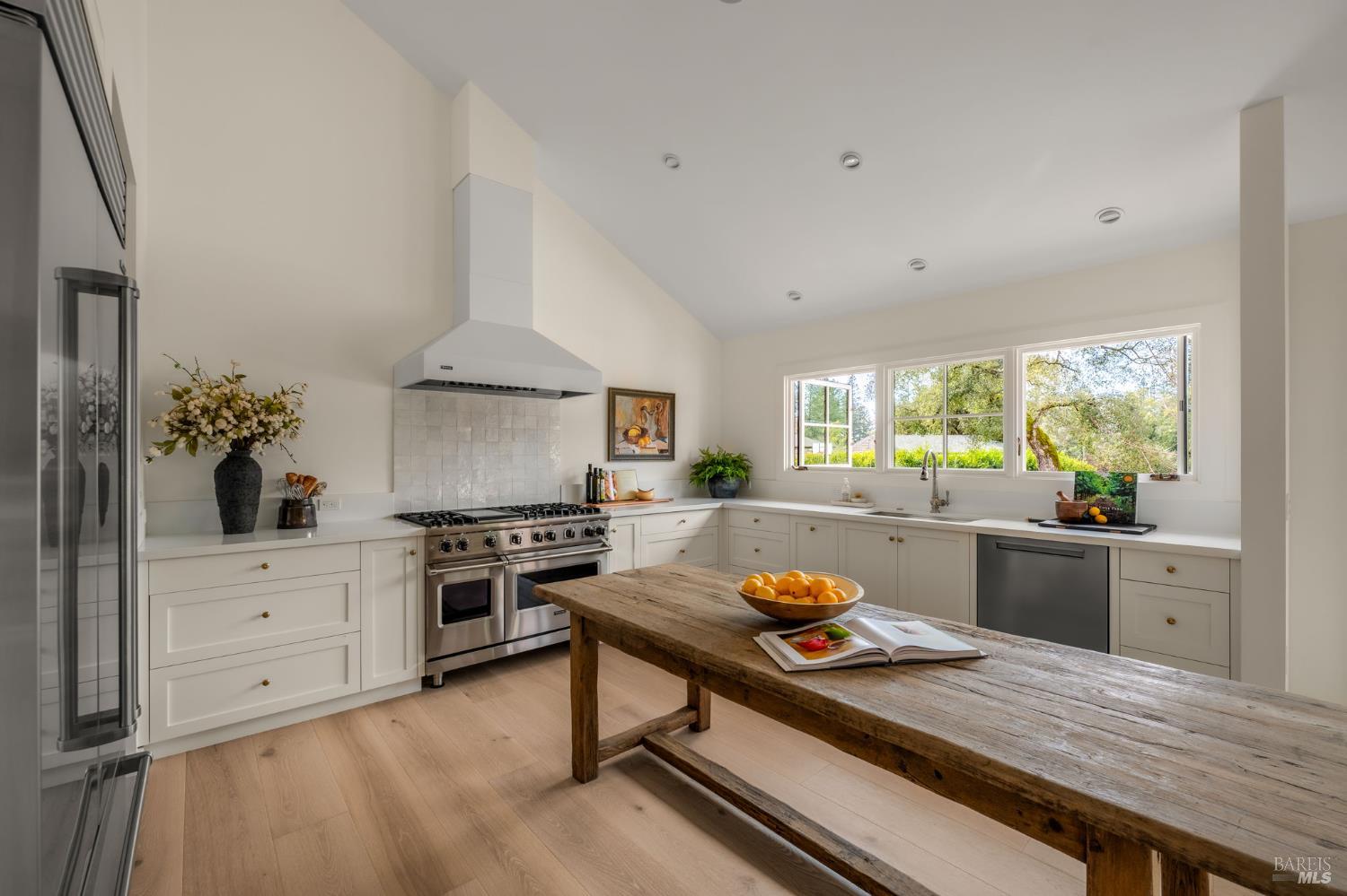 340 White Cottage Road S