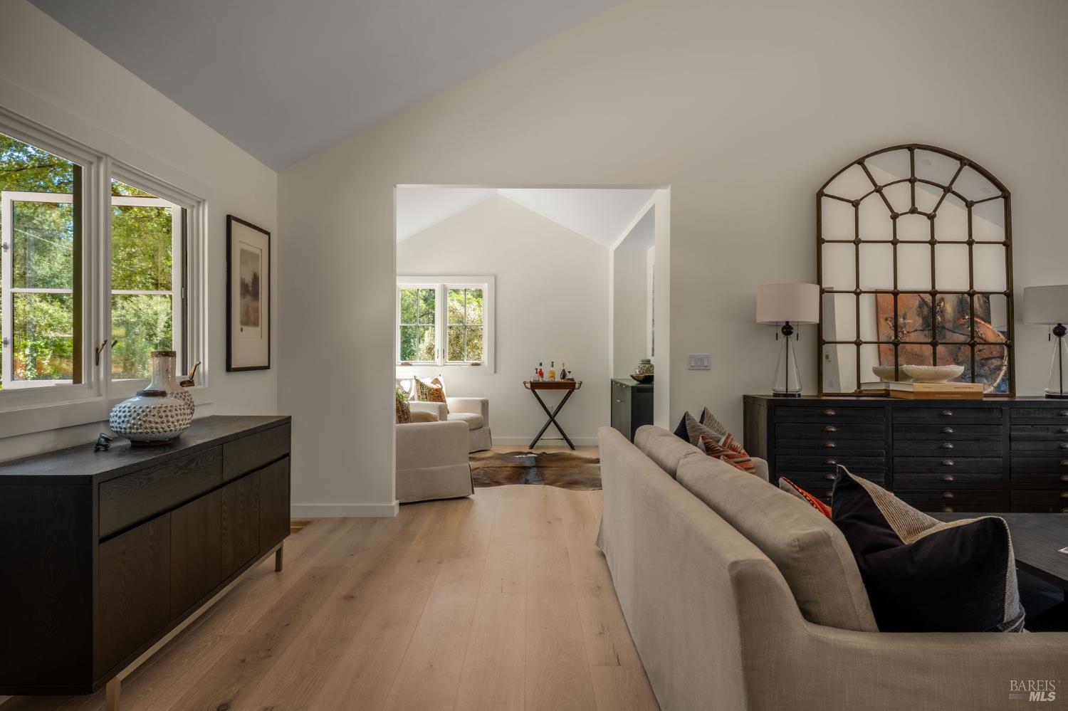 340 White Cottage Road S