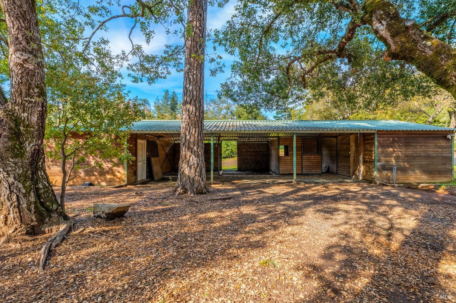 340 White Cottage Road S