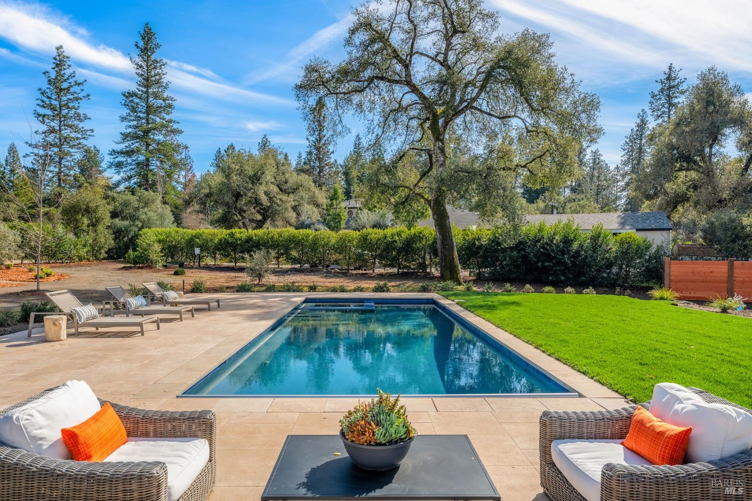 340 White Cottage Road S