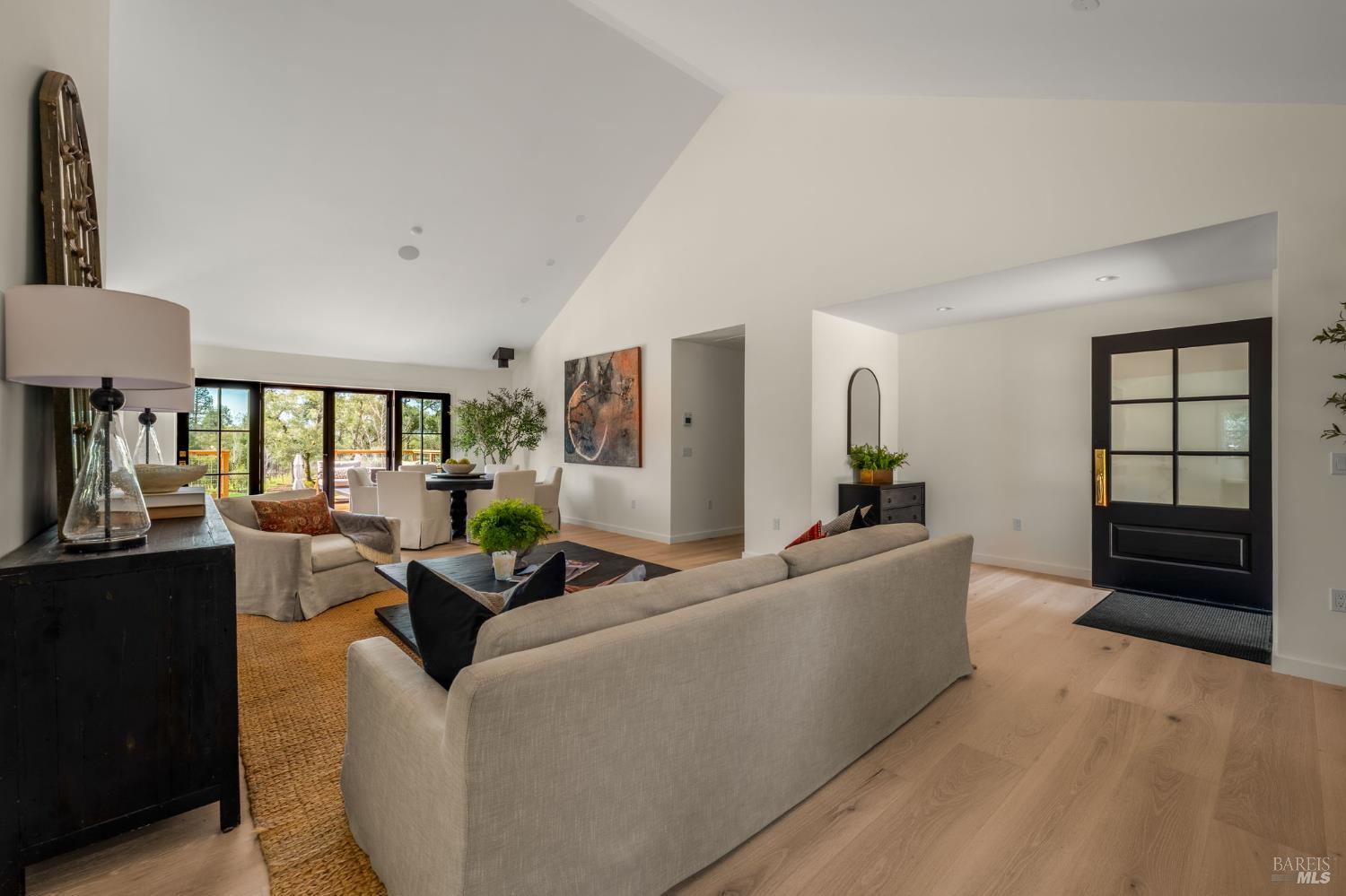 340 White Cottage Road S