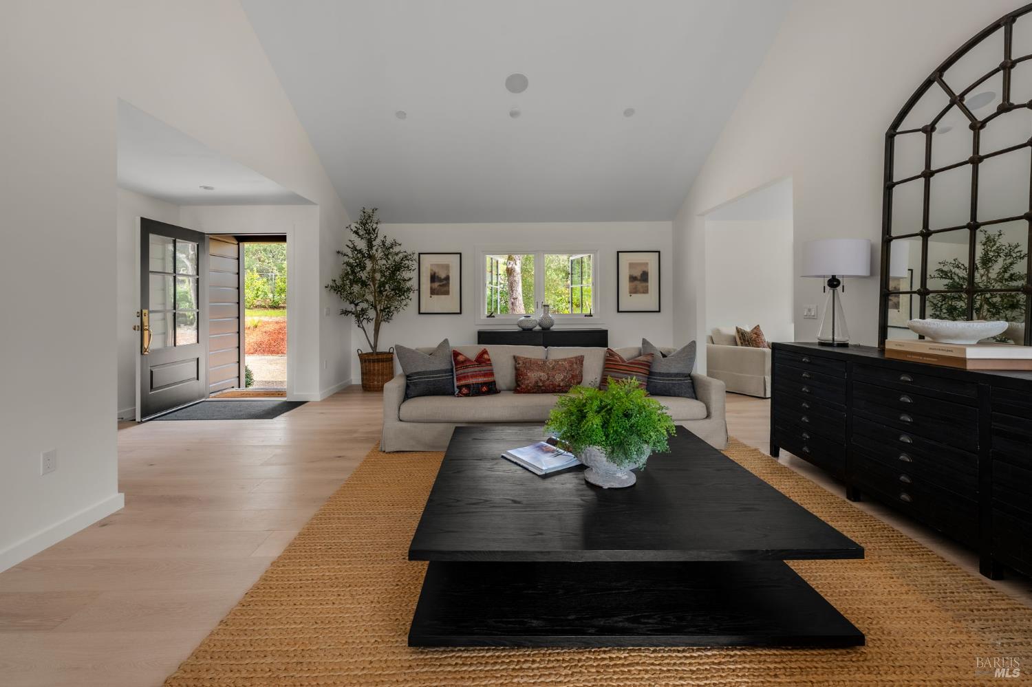 340 White Cottage Road S