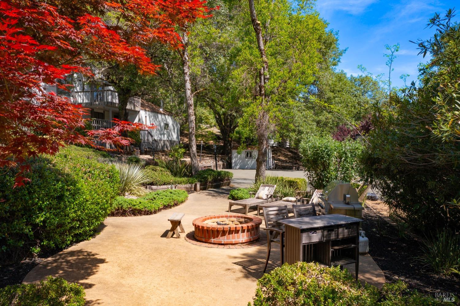 1275 Summit Lake Drive