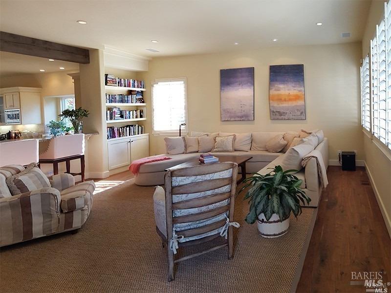 1150 Castle Oaks Drive