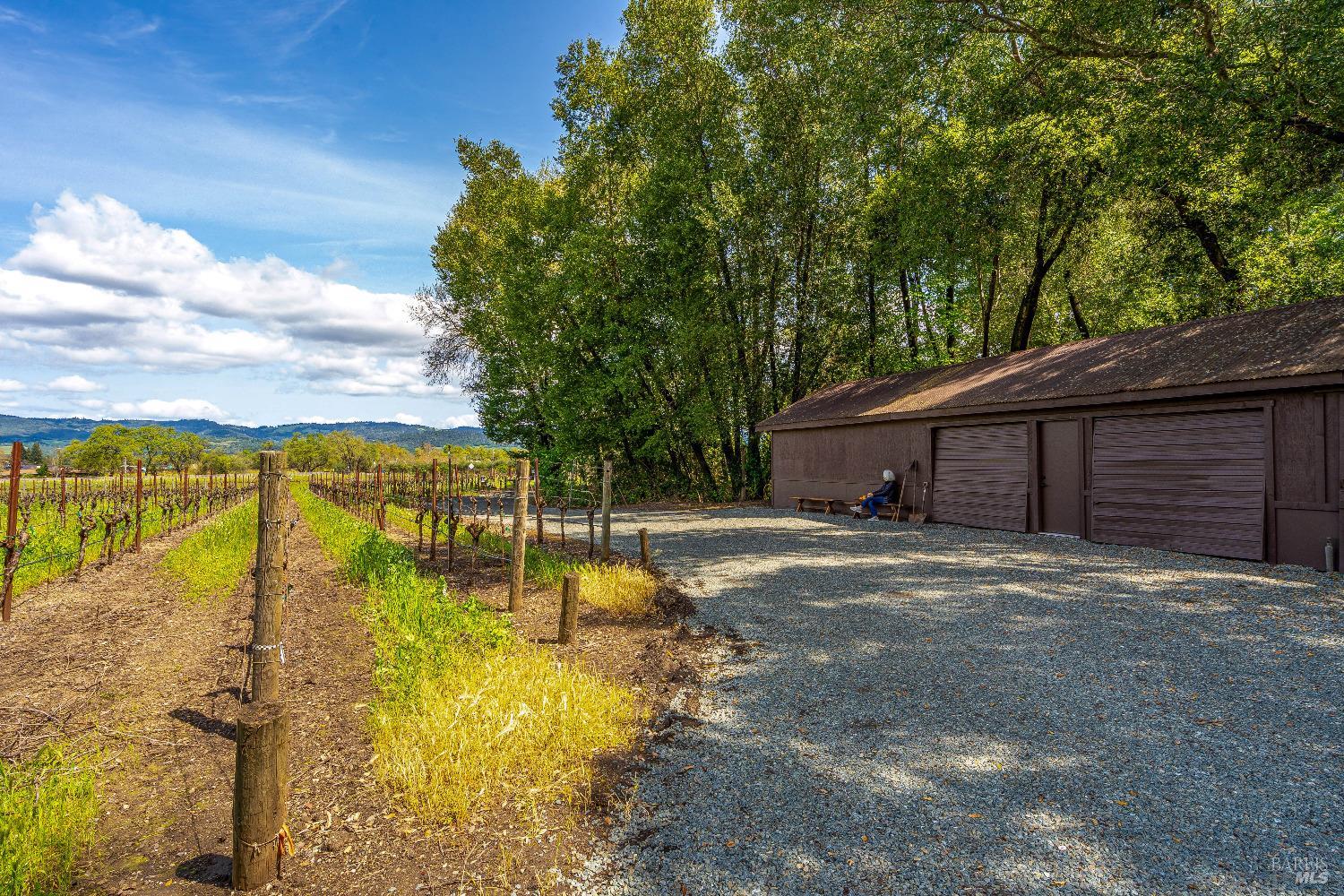 1626 Whitehall Lane