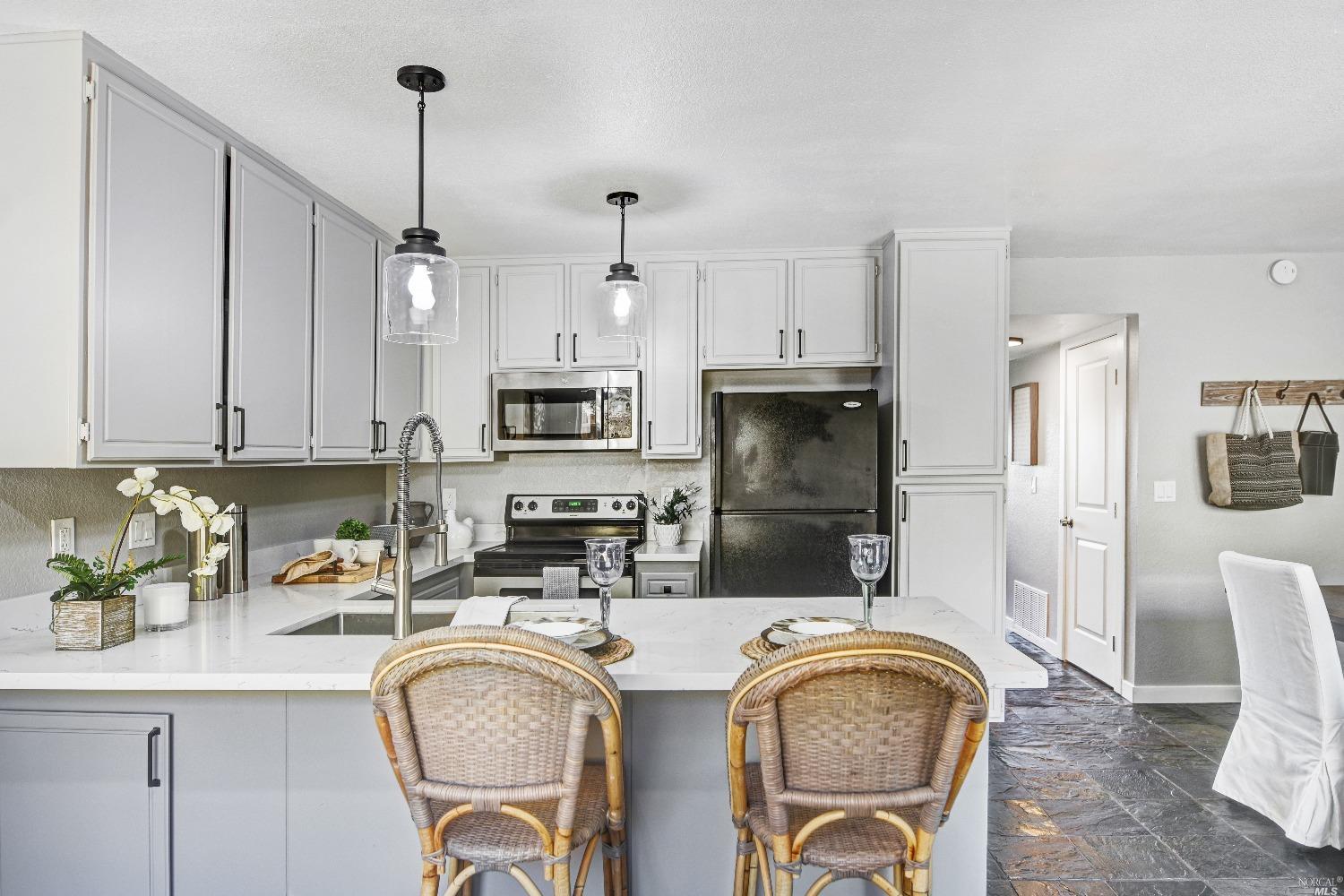 2016 Clearview Circle