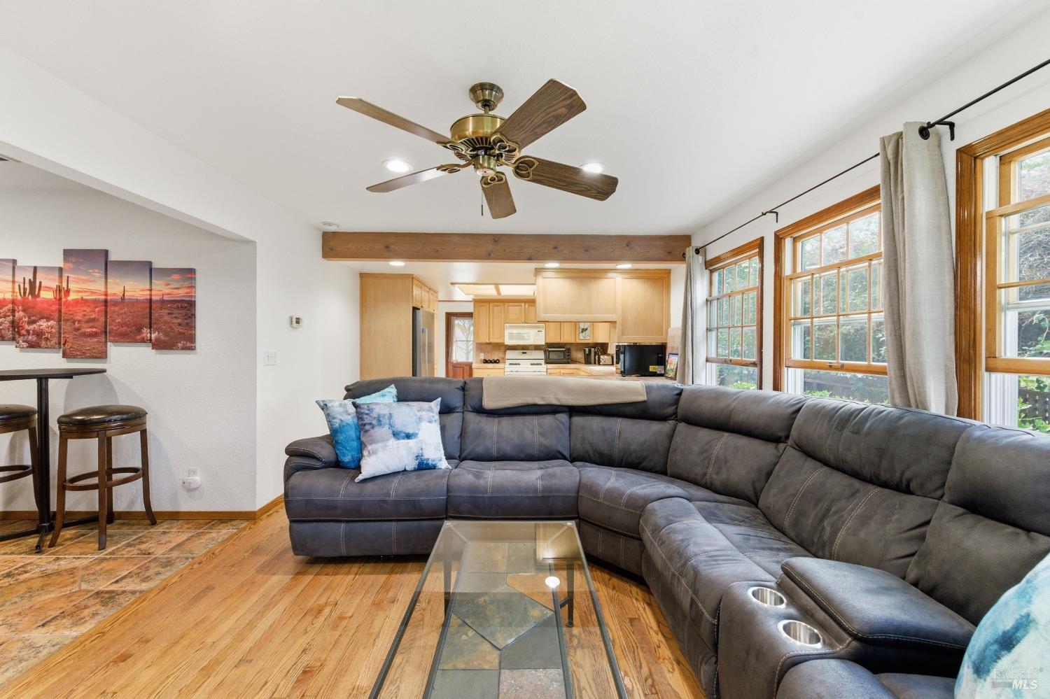 639 E 5th Street