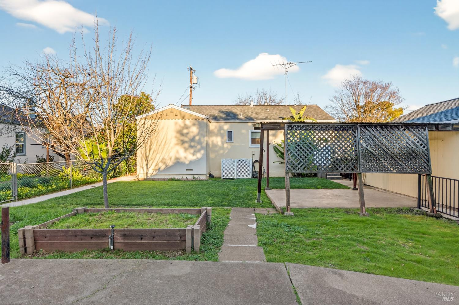 153 S Seymour Street