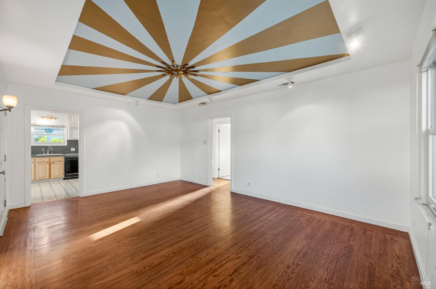 153 S Seymour Street