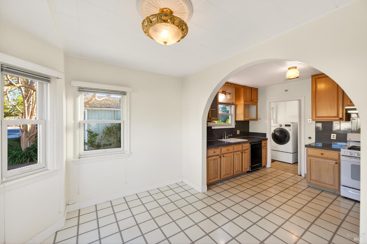 153 S Seymour Street