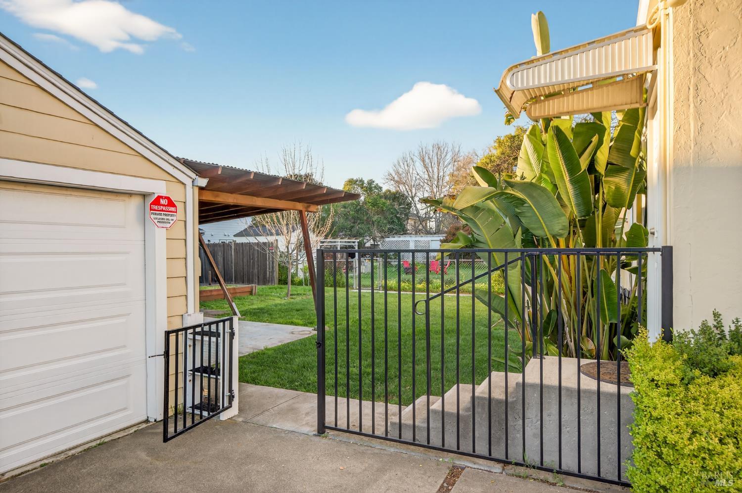 153 S Seymour Street