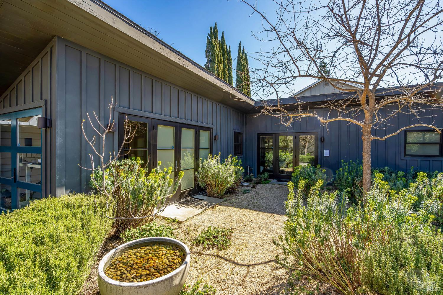 945 Brown Street