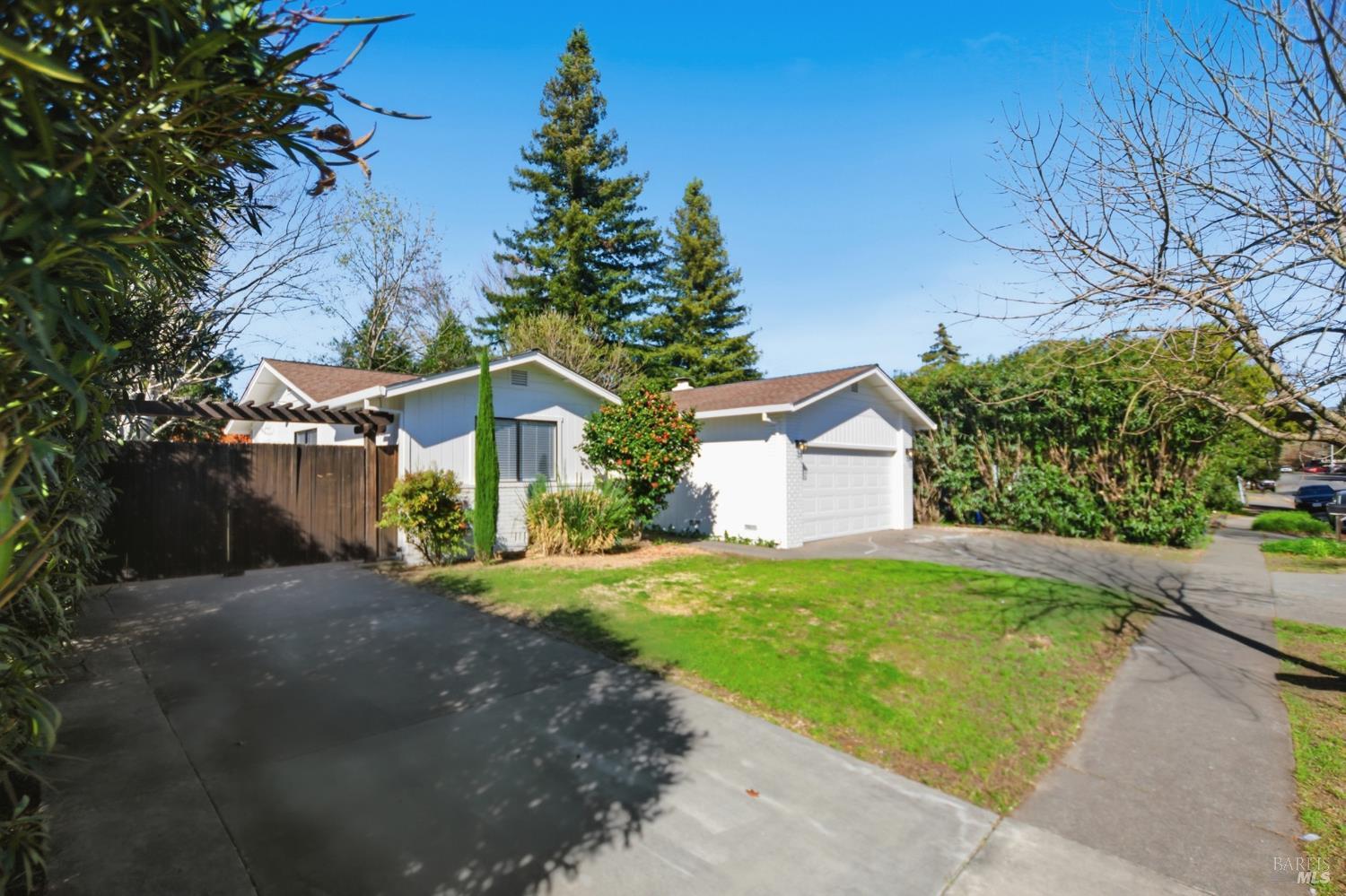 758 Pueblo Avenue