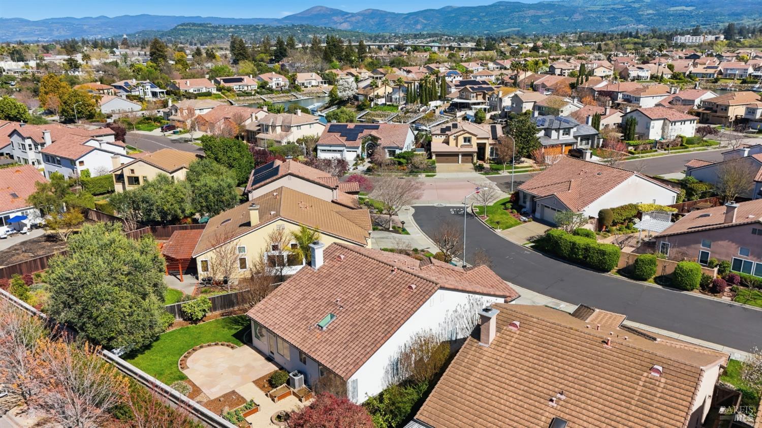 51 Regatta Way