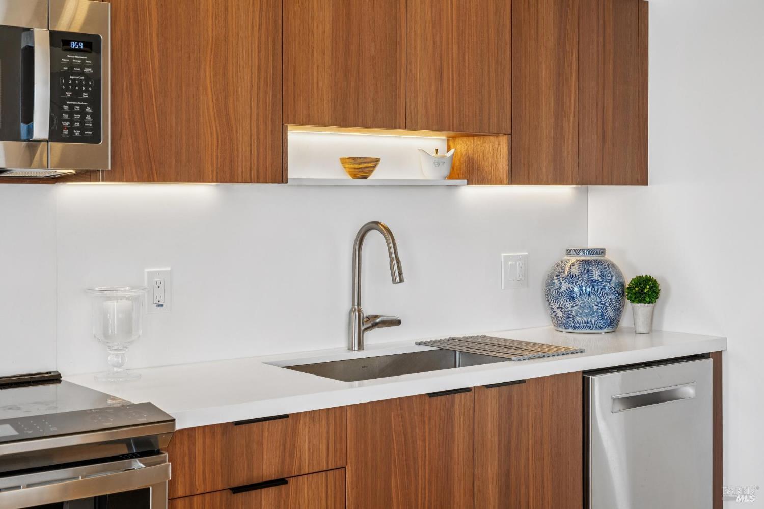 6363 Christie Avenue Unit: #2627