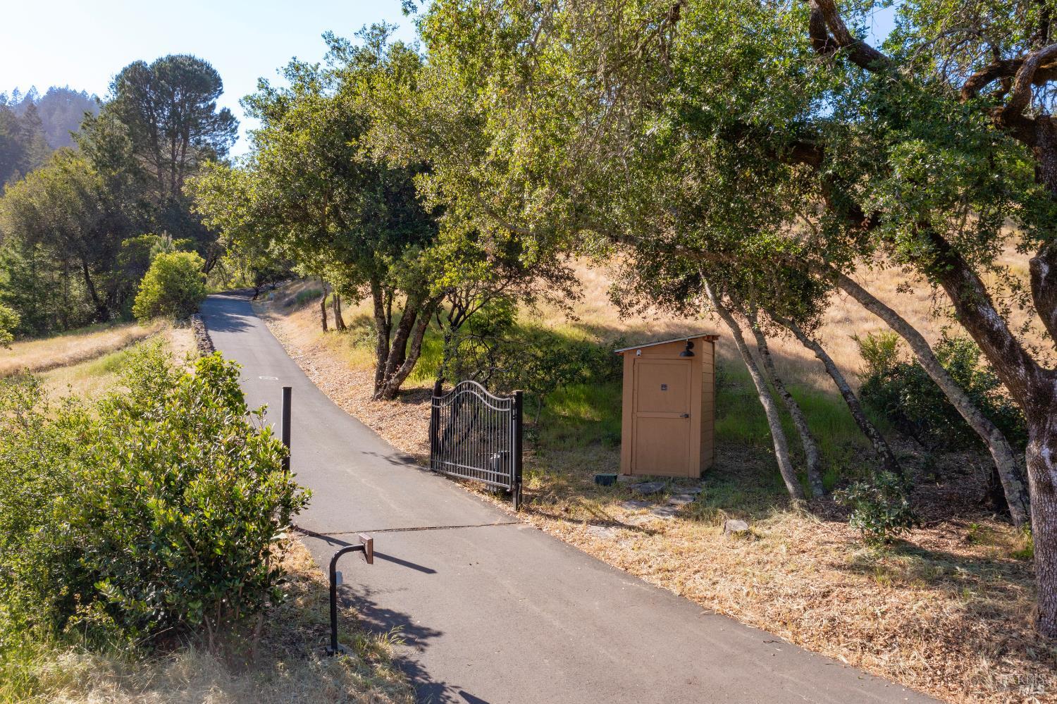 5270 Dry Creek Road