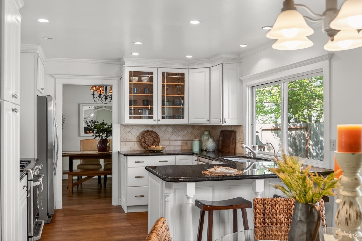 3932 Montrose Street