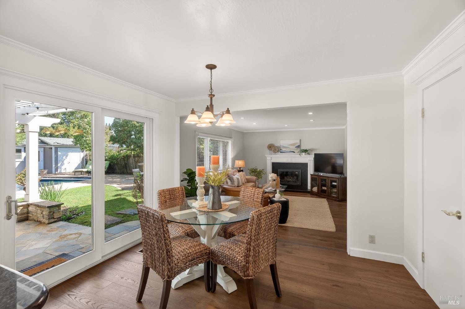 3932 Montrose Street