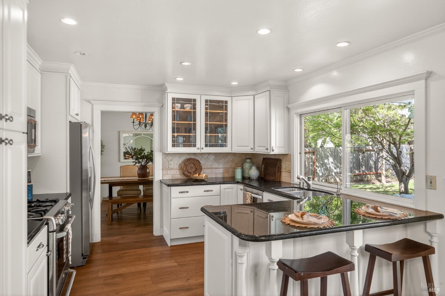 3932 Montrose Street