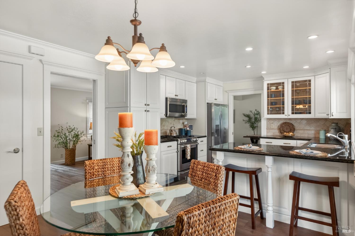 3932 Montrose Street