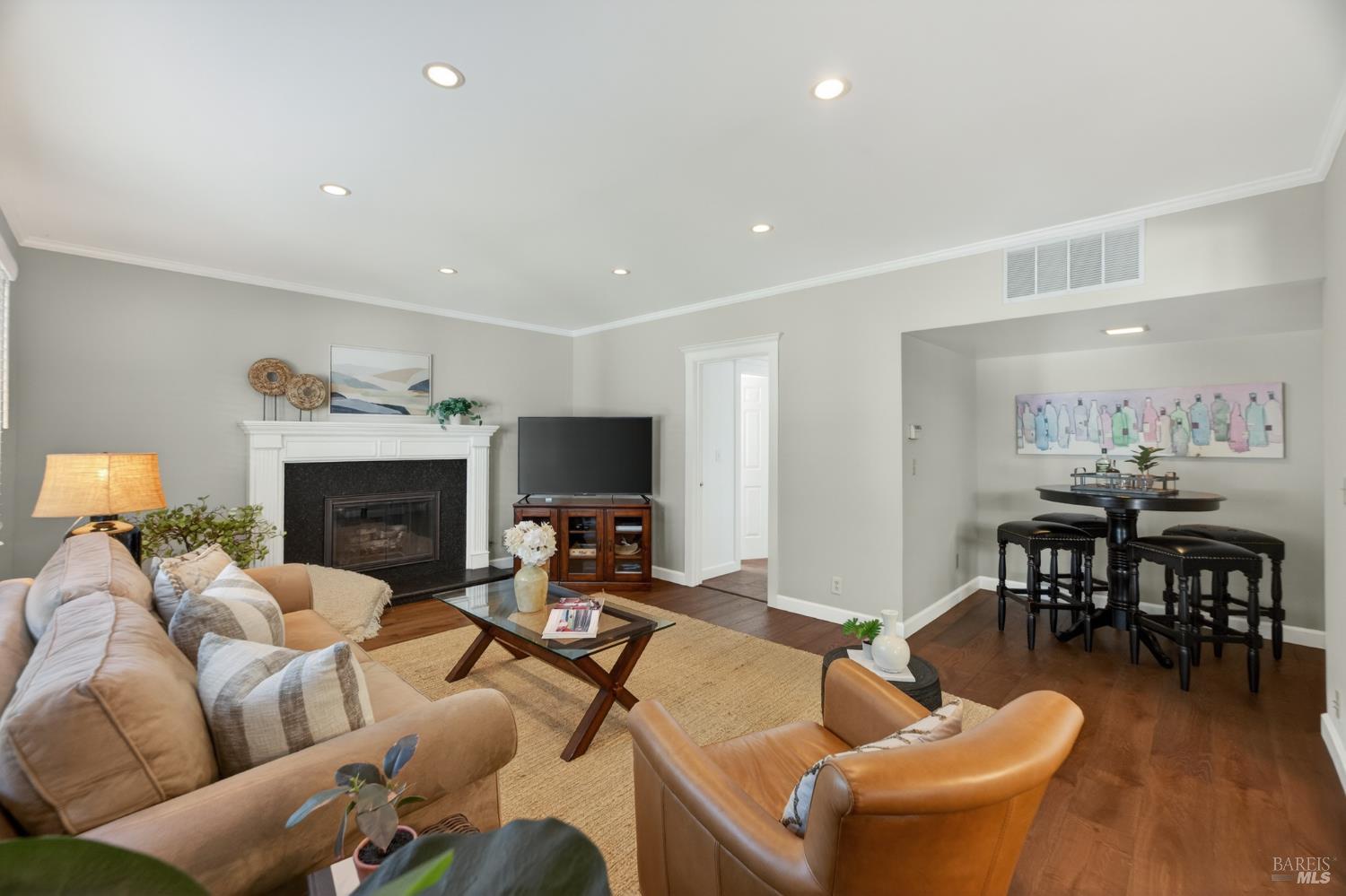 3932 Montrose Street