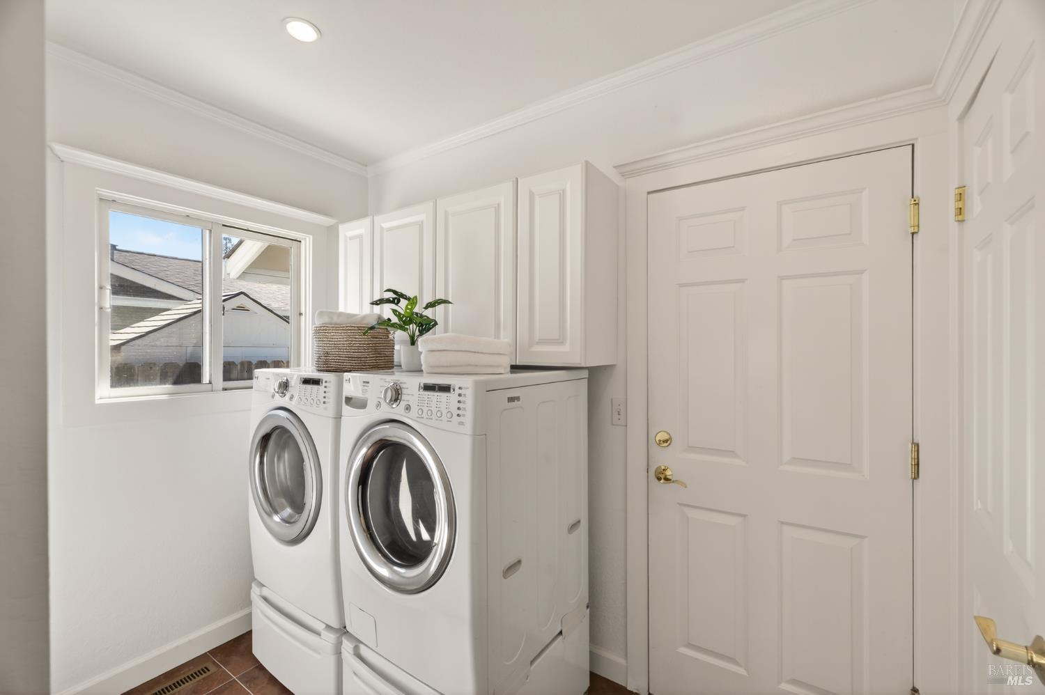 3932 Montrose Street