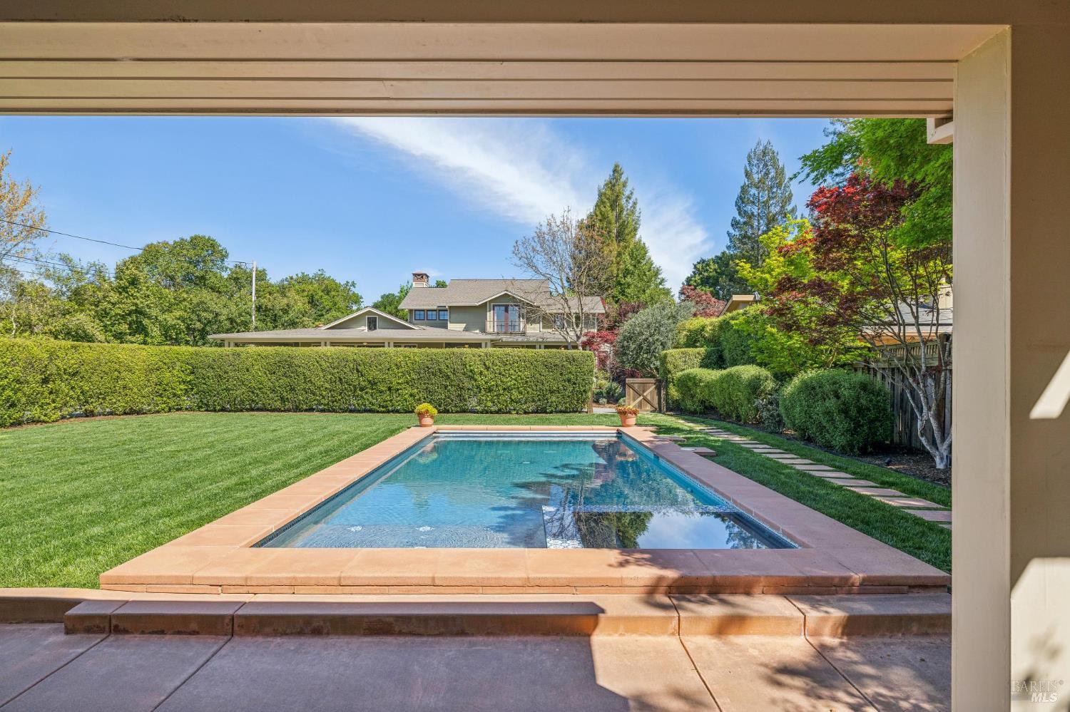 1830 E Napa Street