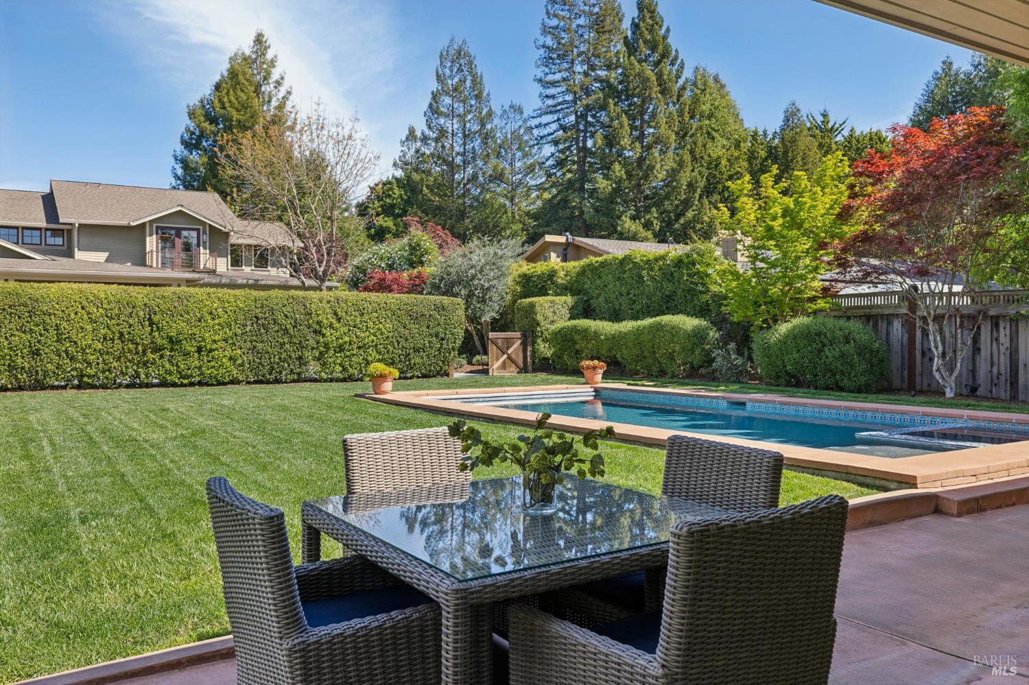 1830 E Napa Street