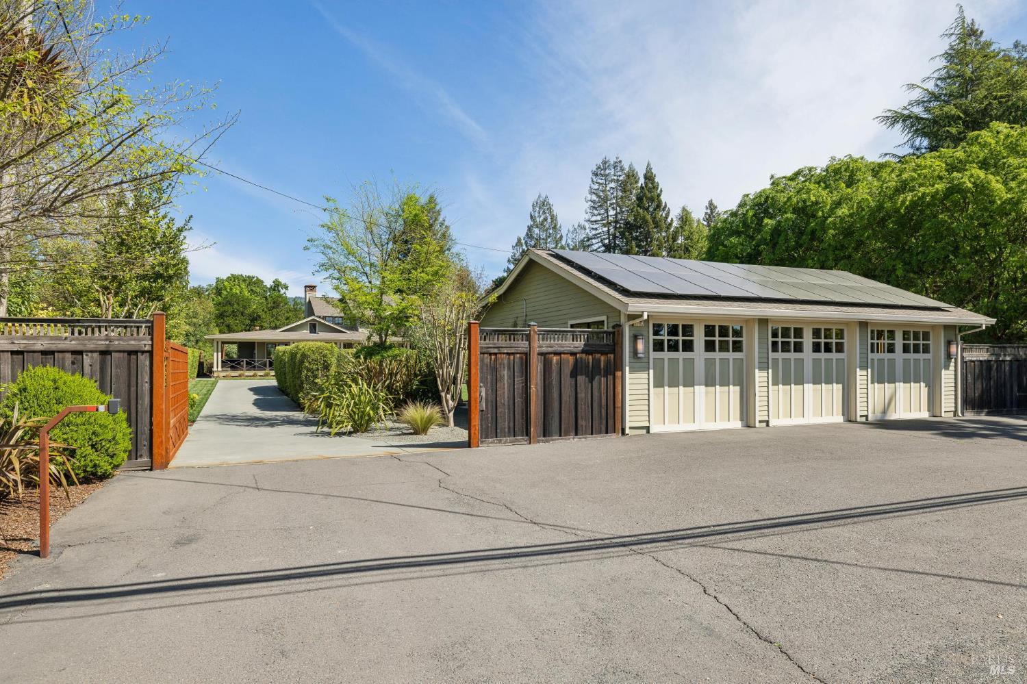 1830 E Napa Street