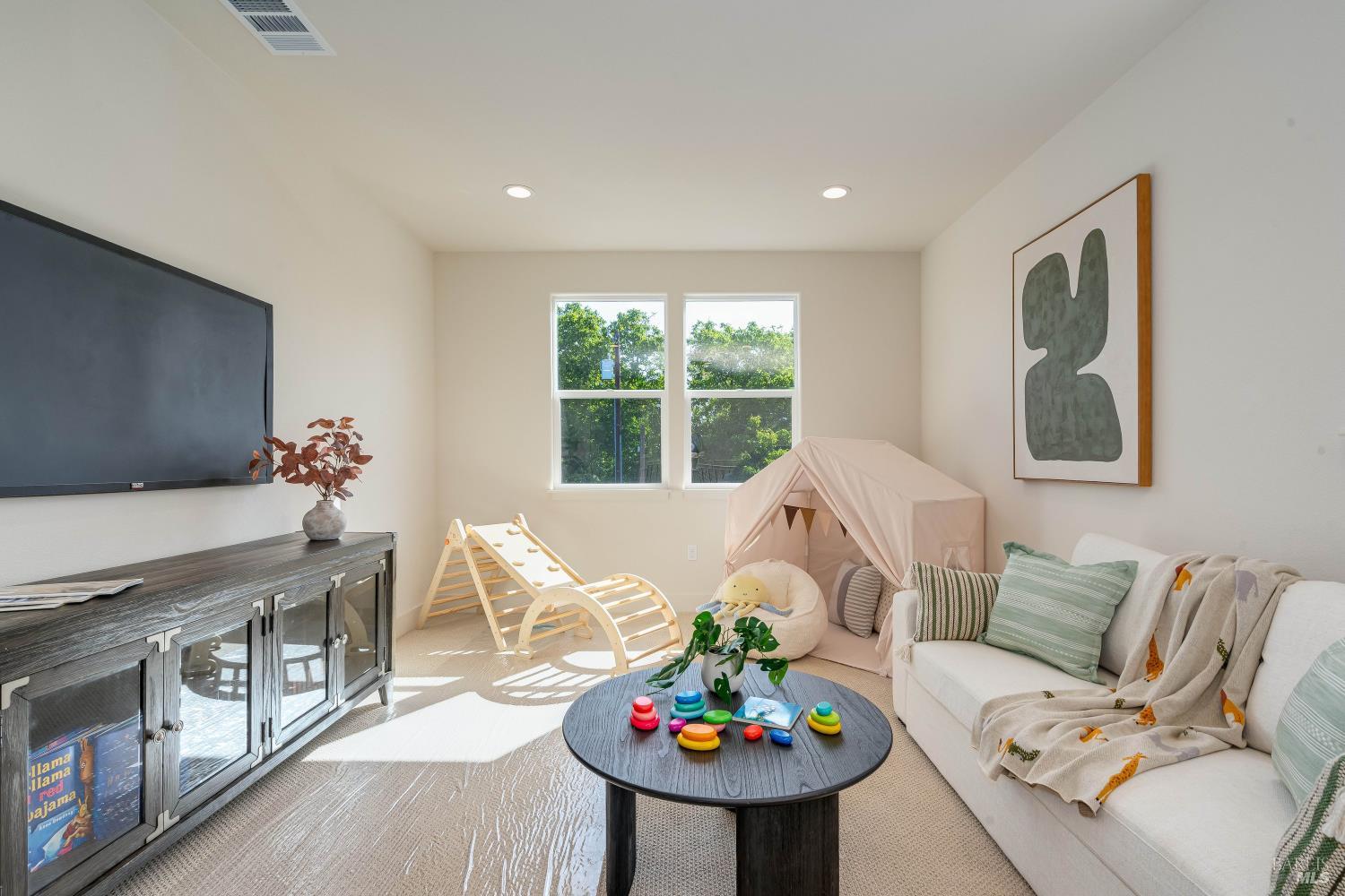 3521 Ruston Lane