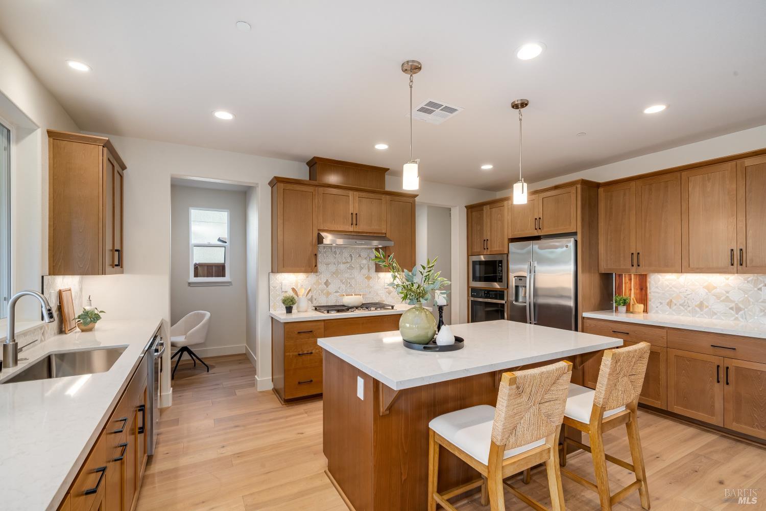 3521 Ruston Lane