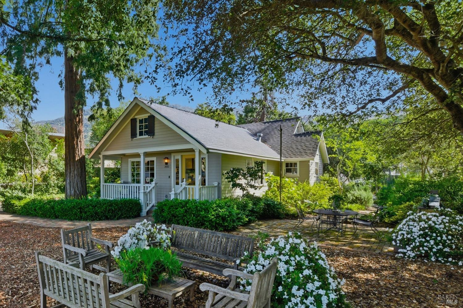 2072 Kirkland Avenue